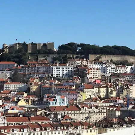 아파트 Comfortable In Bairro Alto By Lovelystay